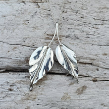 Load image into Gallery viewer, Double Leaf Pendant