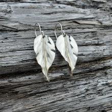 Load image into Gallery viewer, Leaf Earrings