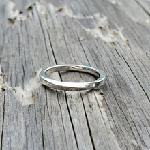 Load image into Gallery viewer, Mobius Ring