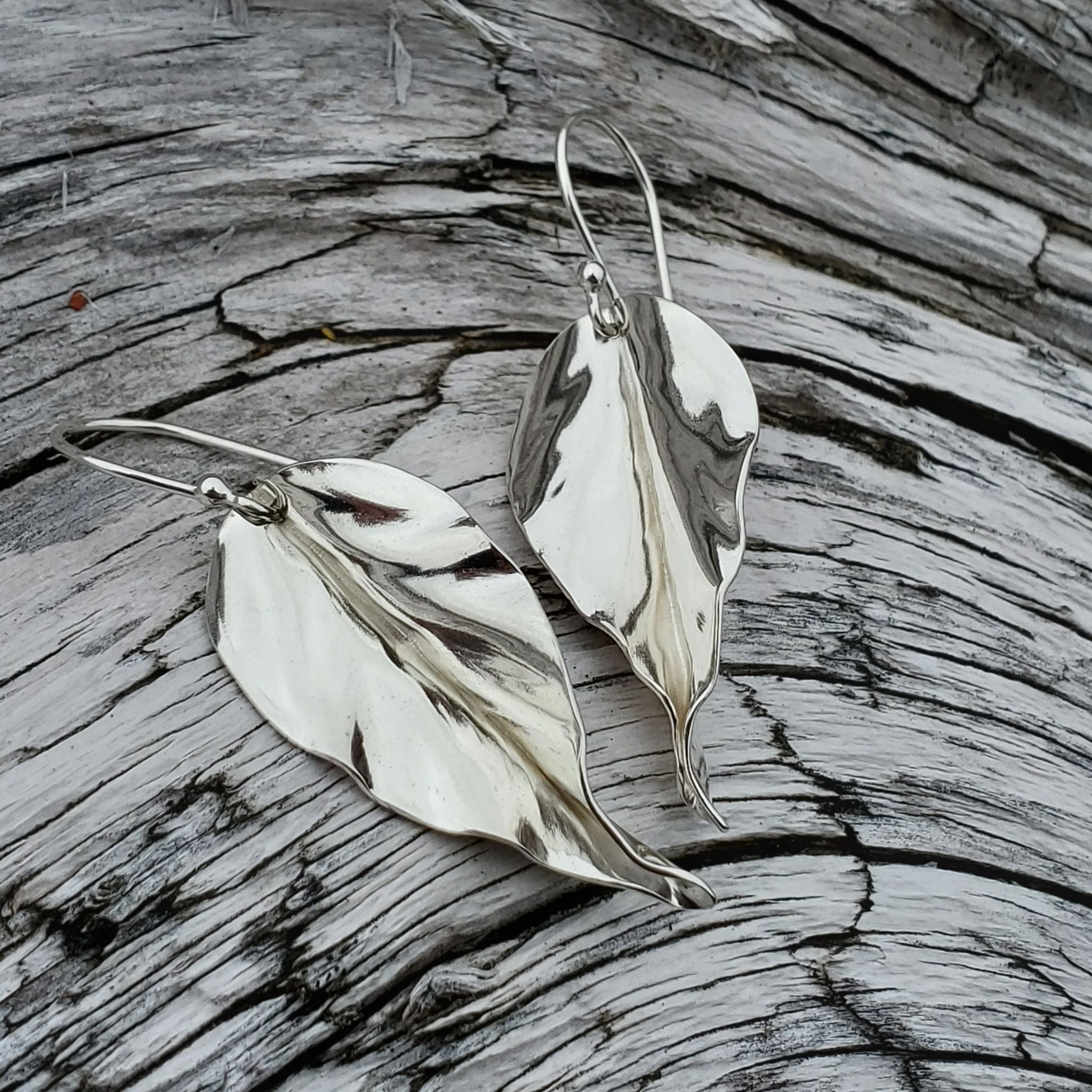 ピアス Delicate Leaf Earrings Delicate Leaf Earring - Etsy